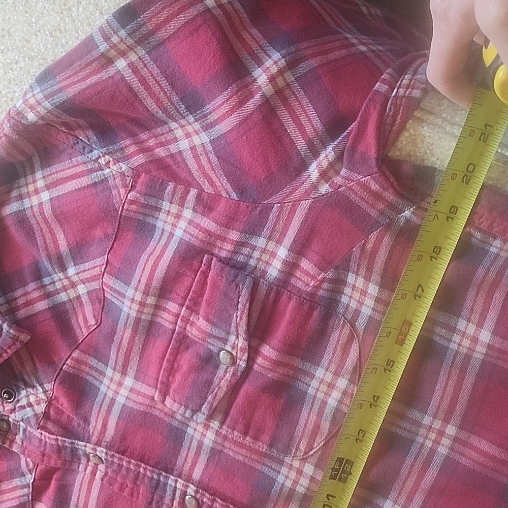 Jacks Girlfriend Red/Blue Plaid Pearl Snap Light Flannel Top Size L - Picture 14 of 16